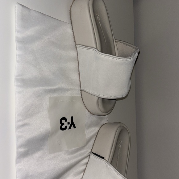 Y-3 Slides - Picture 2 of 3